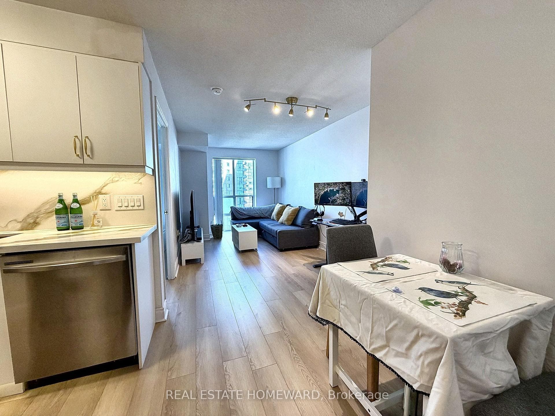 26 Olive Avenue 1709 — Condo Apartment in Willowdale East, Toronto