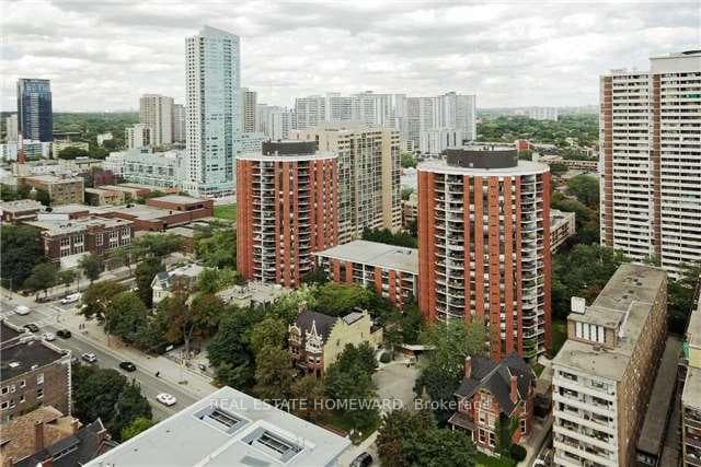 77 Maitland Place 1219 — Condo Apartment in Cabbagetown-South St. James Town, Toronto