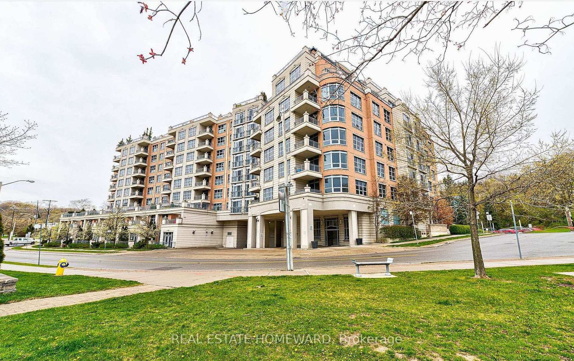 10 OLD YORK MILLS Road 206 — Condo Apartment in Bridle Path-Sunnybrook-York Mills, Toronto