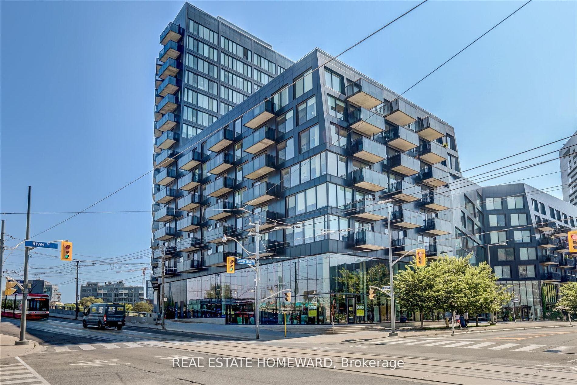 51 Trolley Crescent 817 — Condo Apartment in Waterfront Communities C8, Toronto