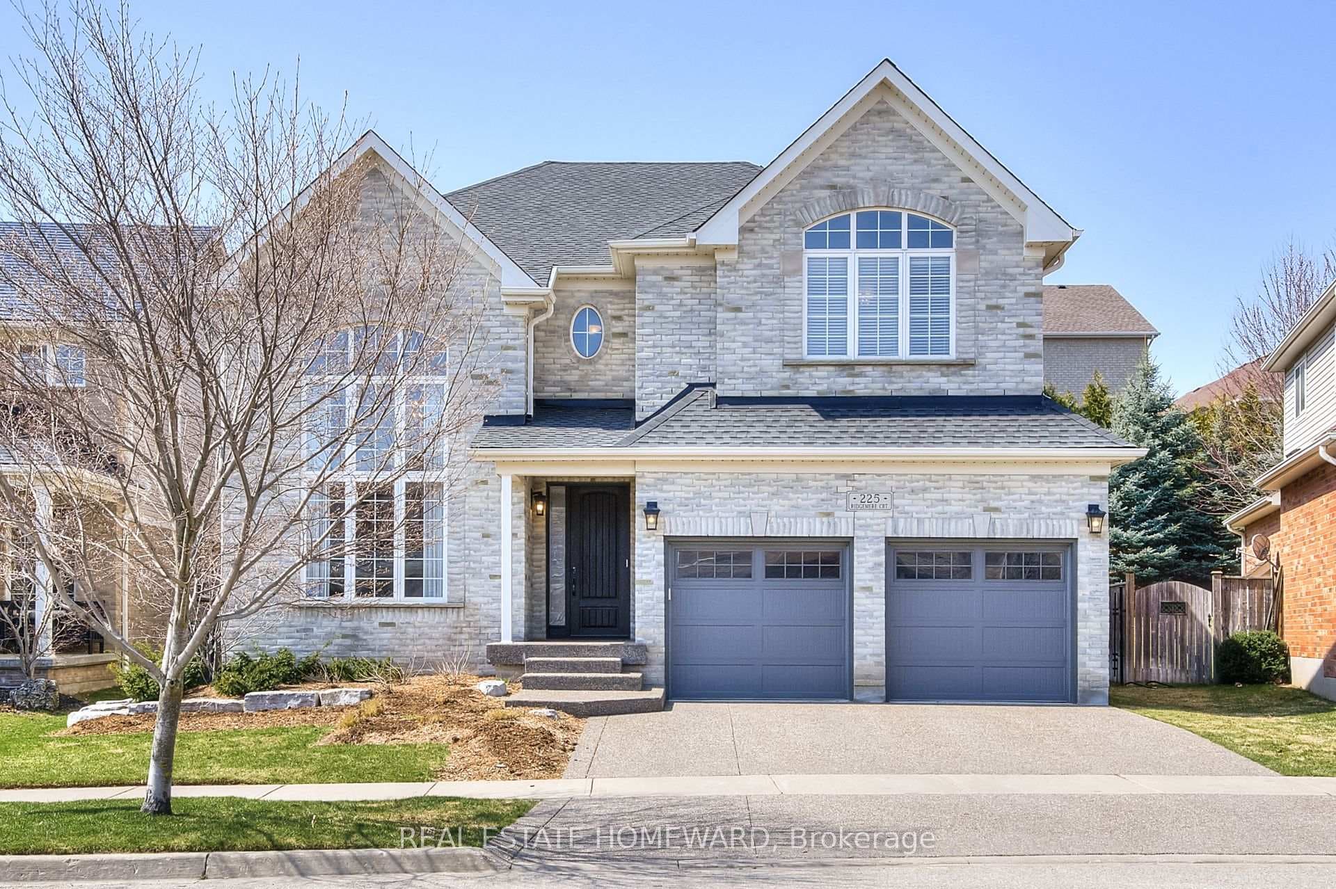 225 Ridgemere Court — Detached for sale in Kitchener, Kitchener