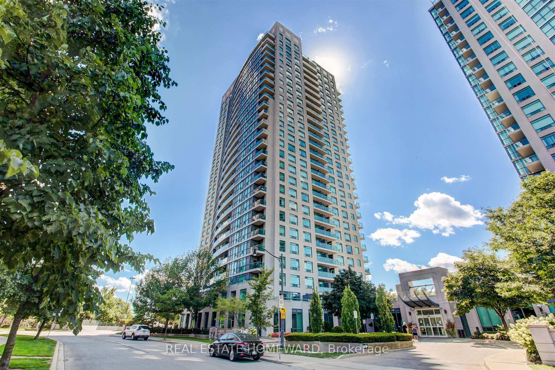 30 Harrison Garden Boulevard 602 — Condo Apartment in Willowdale East, Toronto