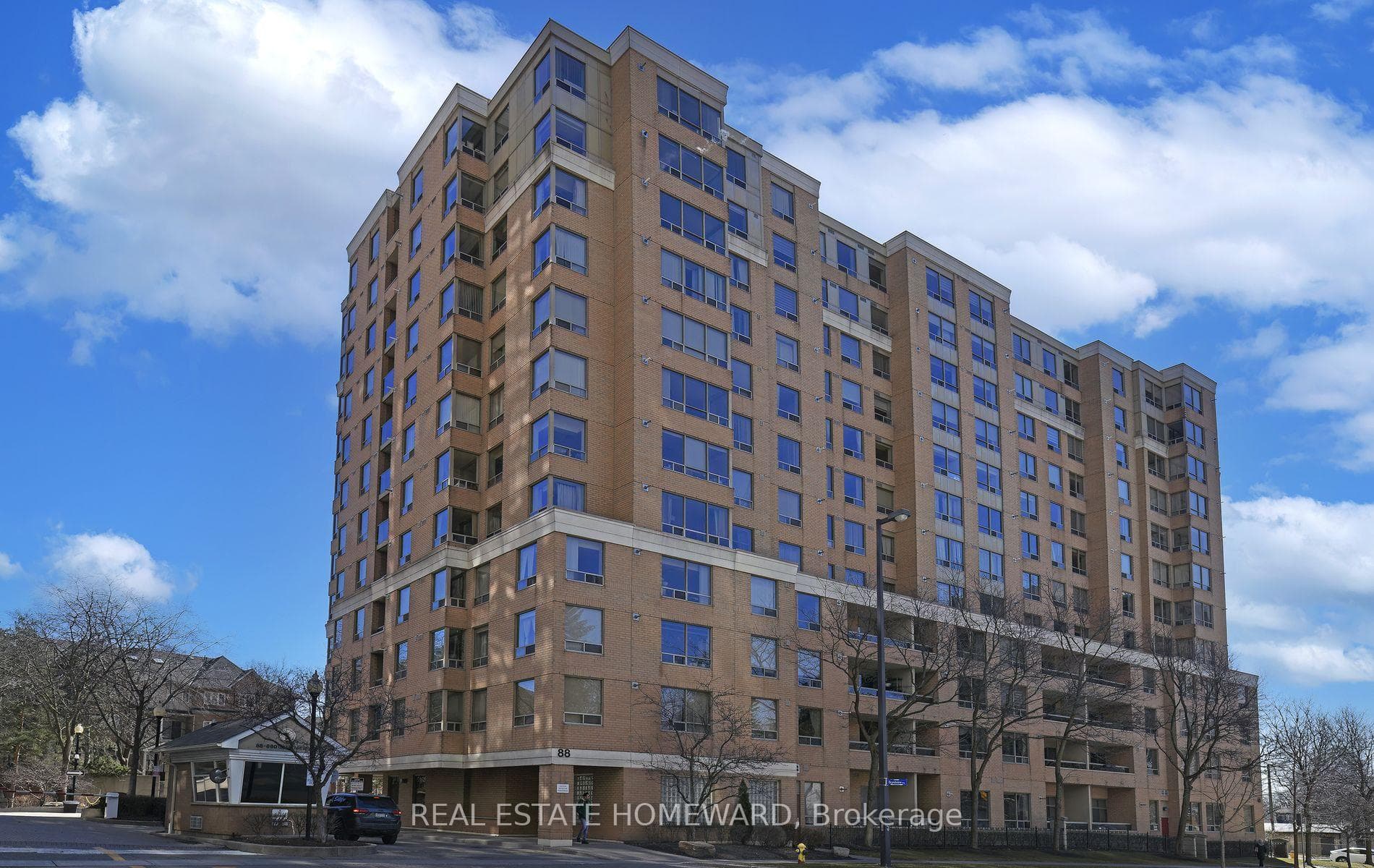 88 Grandview Way 916 — Condo Apartment in Willowdale East, Toronto