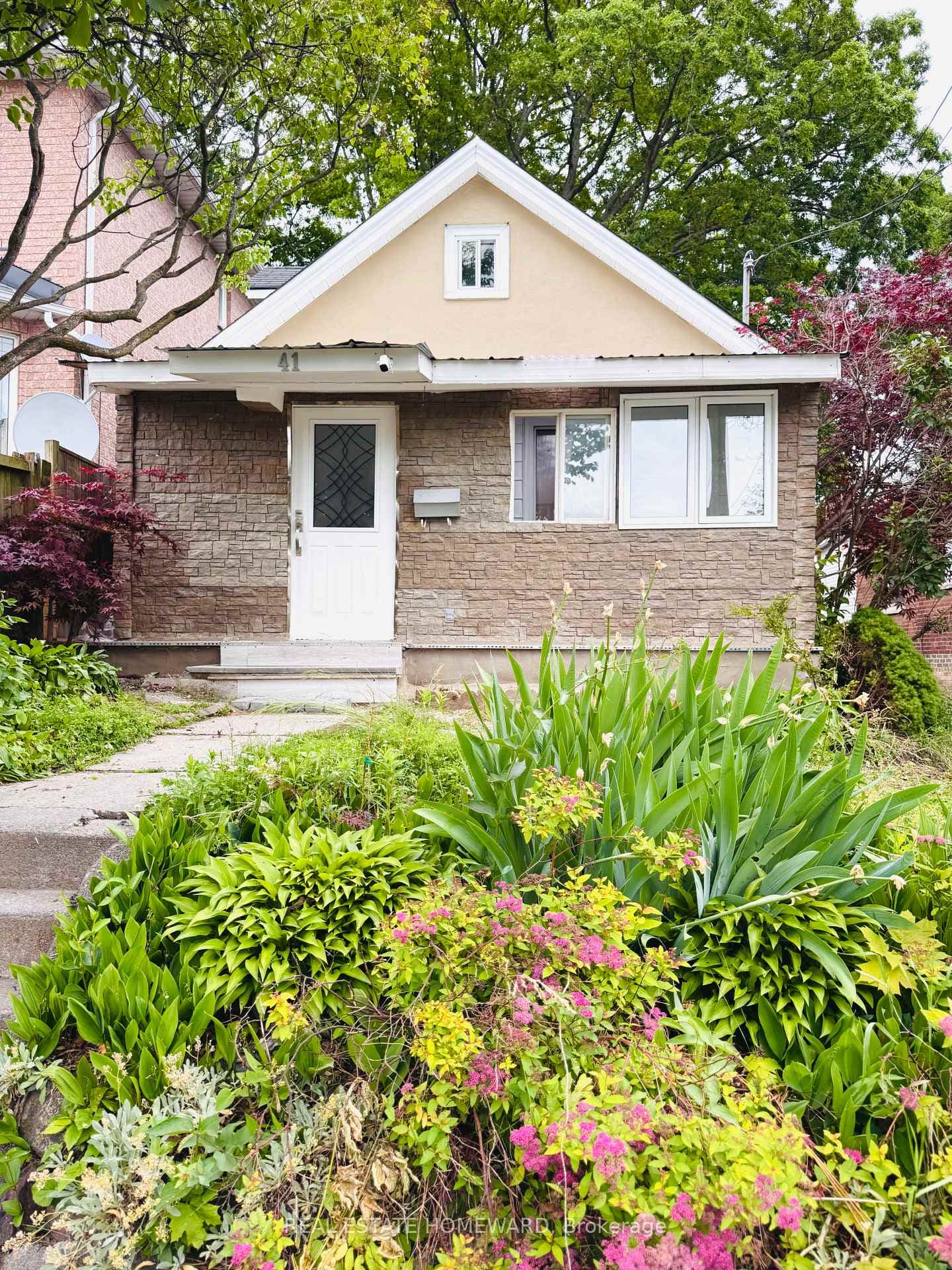 41 Patterson Avenue — Detached for sale in Oakridge, Toronto