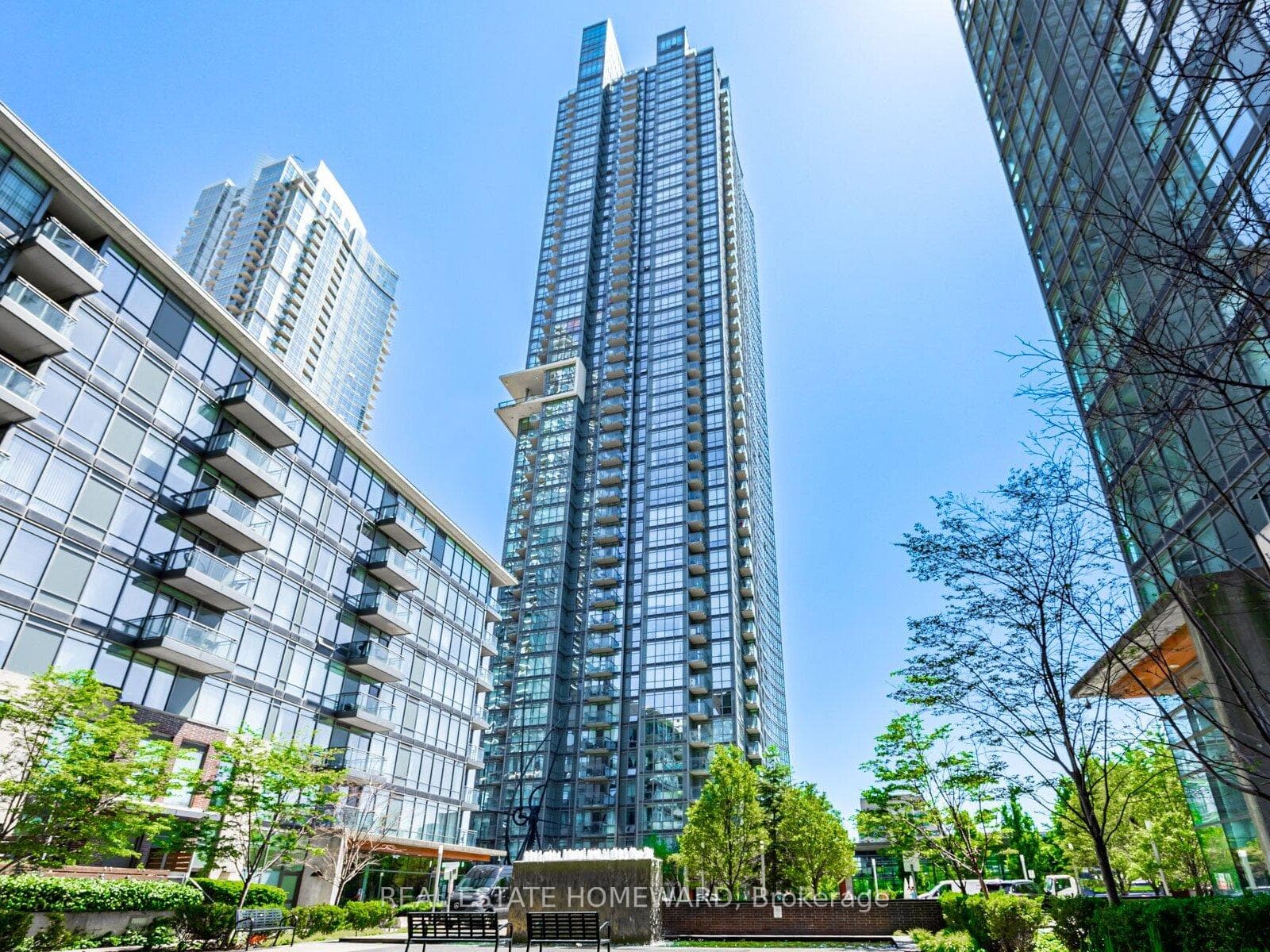 11 Brunel Court 906 — Condo Apartment for sale in Waterfront Communities C1, Toronto