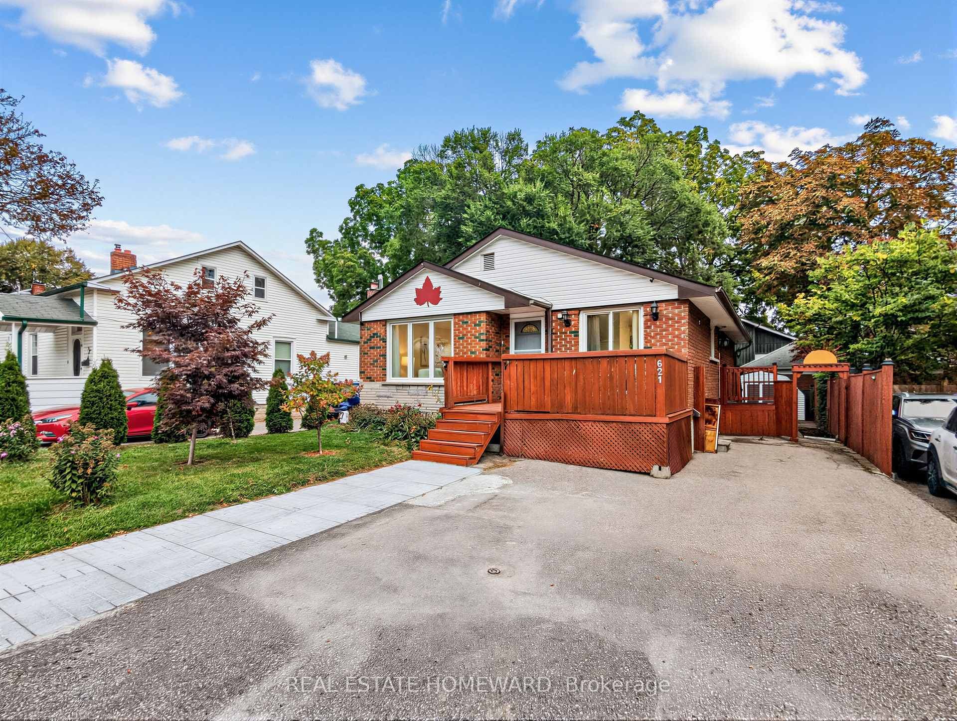 621 Byron Street S — Detached in Downtown Whitby, Whitby