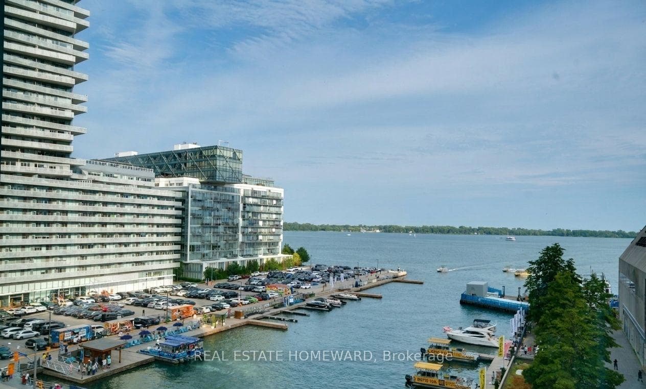 10 Queens Quay W 704 — Condo Apartment for sale in Waterfront Communities C1, Toronto