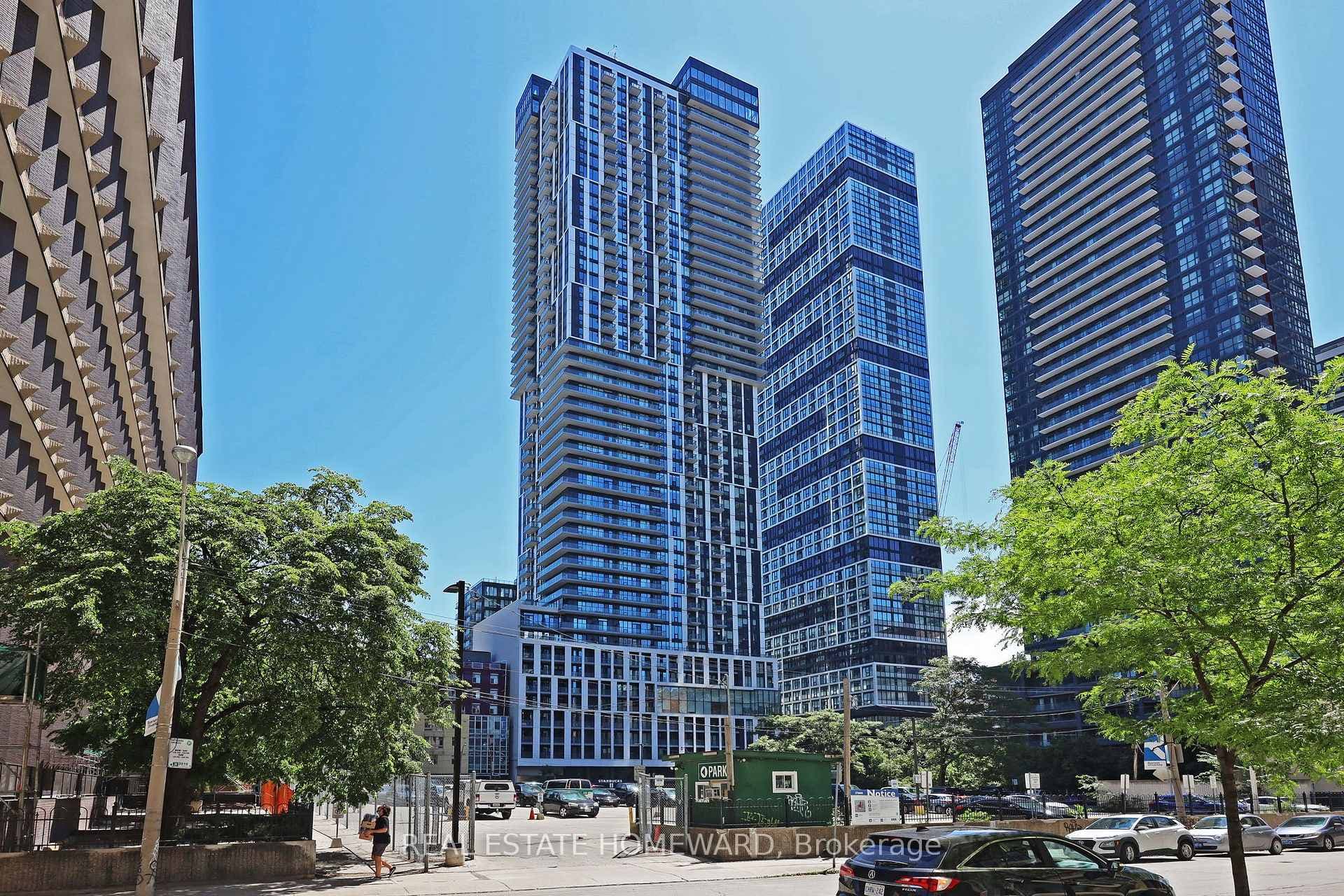 251 Jarvis Street 2006 — Condo Apartment for sale in Moss Park, Toronto